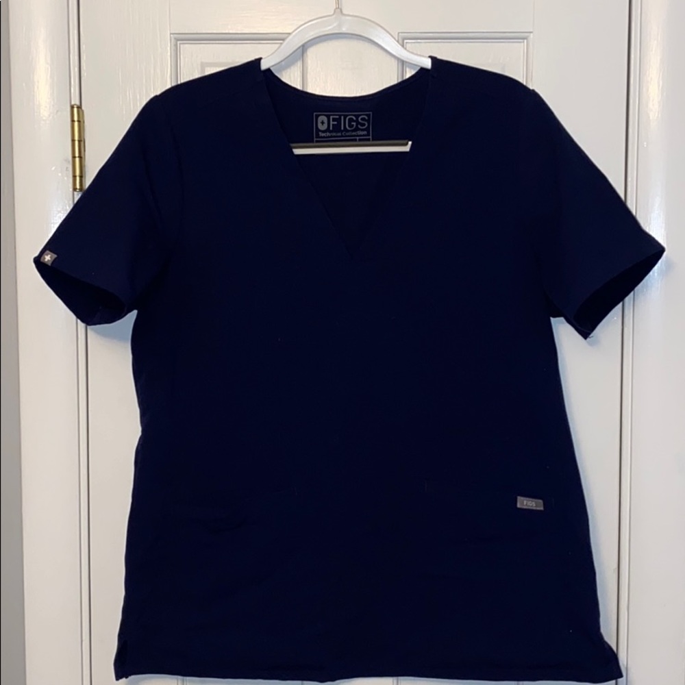 Figs Casma 3 pocket scrub top